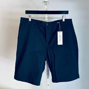 3/$30⚡️Five Four Men’s Navy Blue Flat Front Classic Shorts, Size 36 NWT